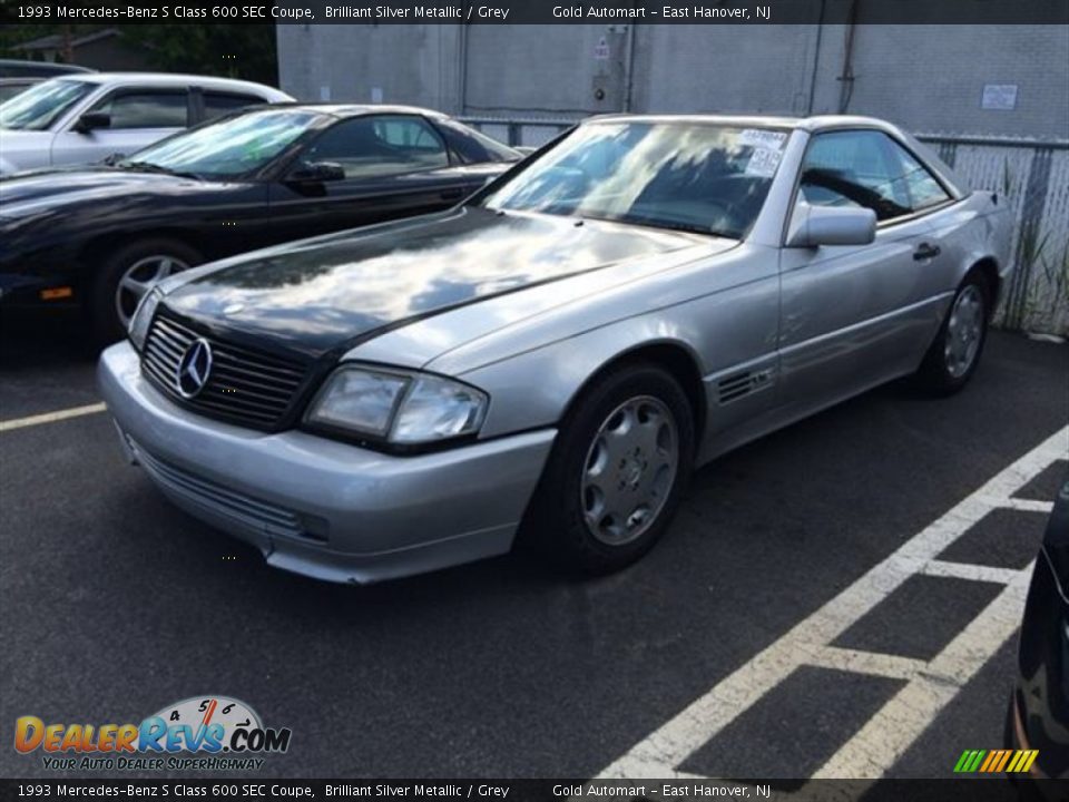 Front 3/4 View of 1993 Mercedes-Benz S Class 600 SEC Coupe Photo #1