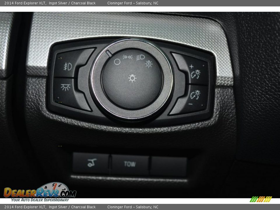 2014 Ford Explorer XLT Ingot Silver / Charcoal Black Photo #28