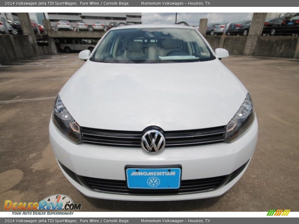 2014 Volkswagen Jetta TDI SportWagen Pure White / Cornsilk Beige Photo #2