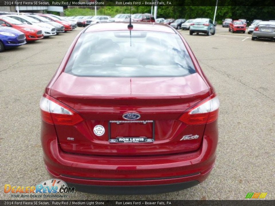 2014 Ford Fiesta SE Sedan Ruby Red / Medium Light Stone Photo #7