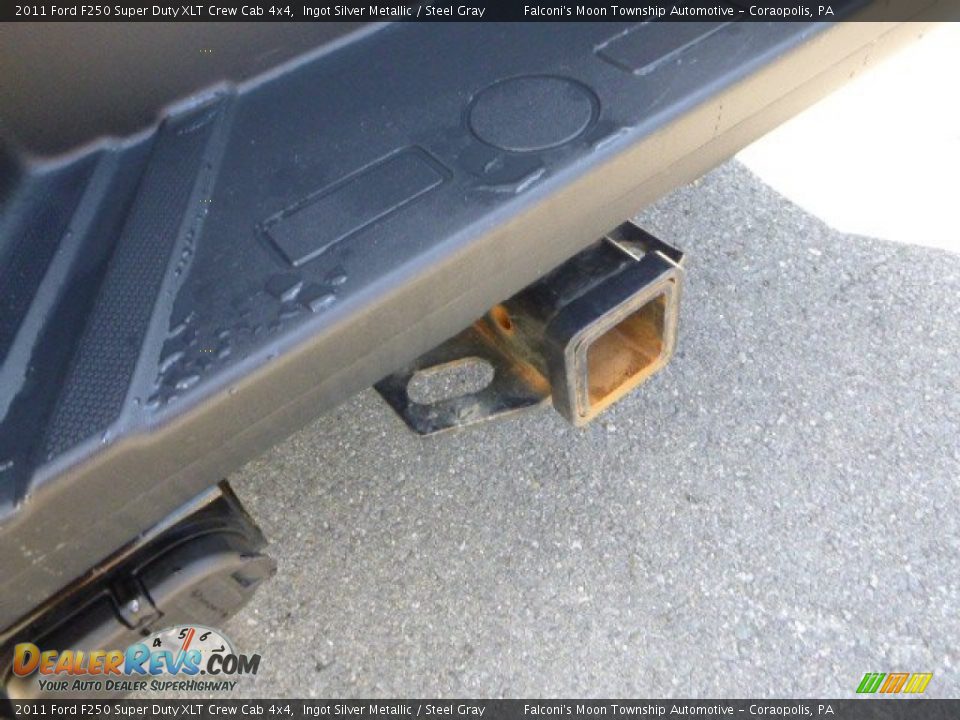2011 Ford F250 Super Duty XLT Crew Cab 4x4 Ingot Silver Metallic / Steel Gray Photo #5