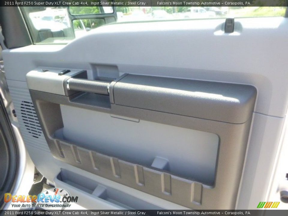 2011 Ford F250 Super Duty XLT Crew Cab 4x4 Ingot Silver Metallic / Steel Gray Photo #14