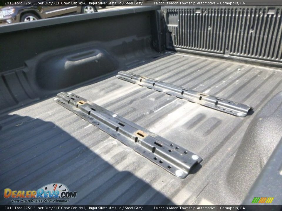 2011 Ford F250 Super Duty XLT Crew Cab 4x4 Ingot Silver Metallic / Steel Gray Photo #16