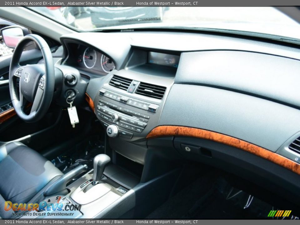 2011 Honda Accord EX-L Sedan Alabaster Silver Metallic / Black Photo #9