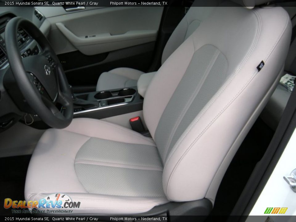 Front Seat of 2015 Hyundai Sonata SE Photo #22