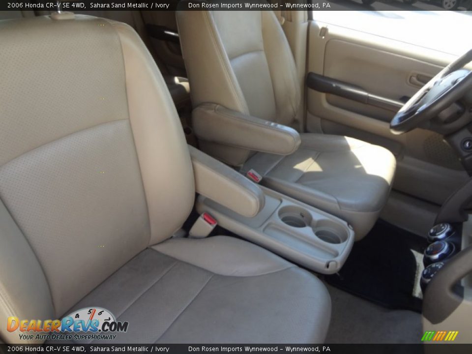 2006 Honda CR-V SE 4WD Sahara Sand Metallic / Ivory Photo #6