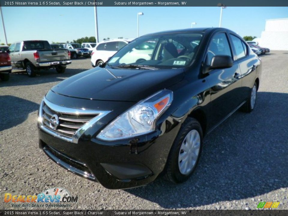 2015 Nissan Versa 1.6 S Sedan Super Black / Charcoal Photo #3