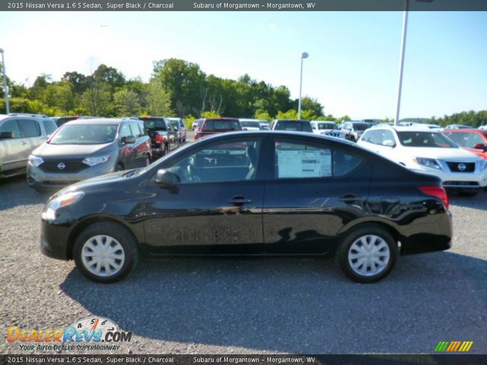 2015 Nissan Versa 1.6 S Sedan Super Black / Charcoal Photo #4