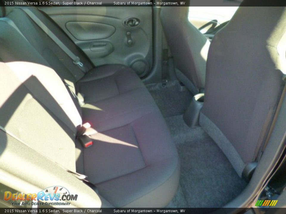 2015 Nissan Versa 1.6 S Sedan Super Black / Charcoal Photo #12