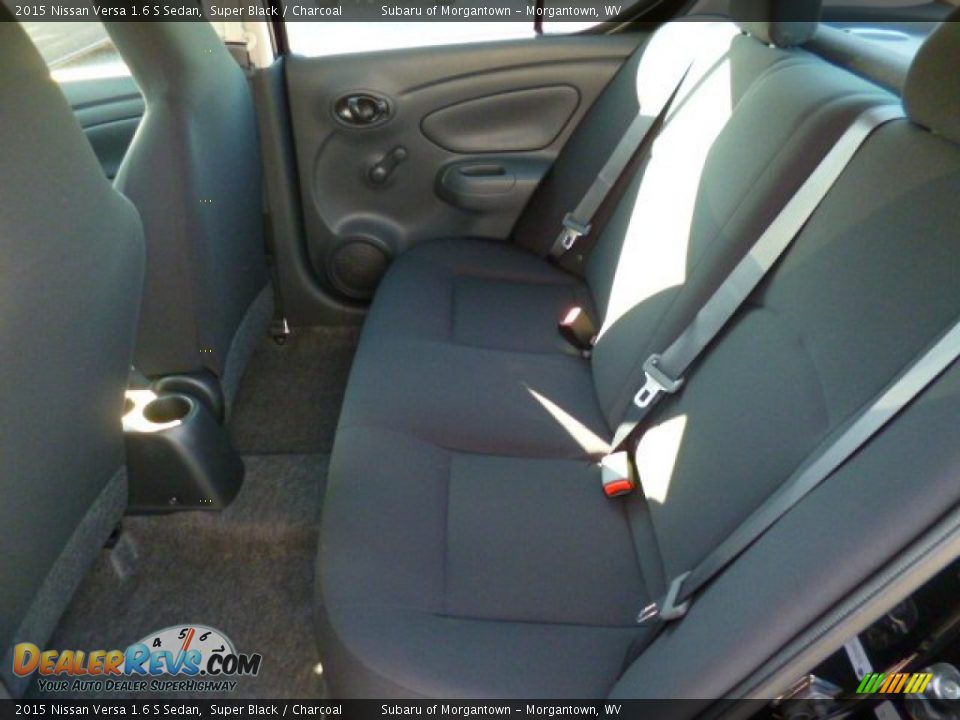 2015 Nissan Versa 1.6 S Sedan Super Black / Charcoal Photo #13