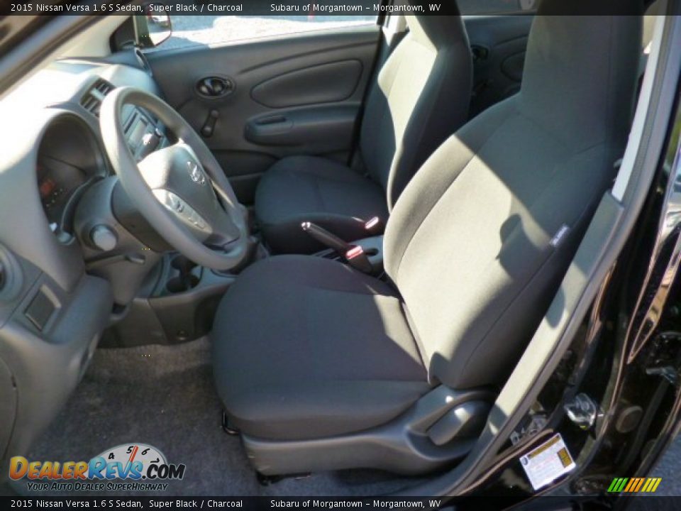 2015 Nissan Versa 1.6 S Sedan Super Black / Charcoal Photo #15