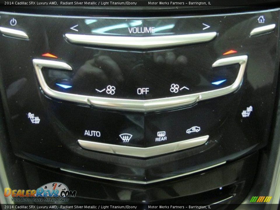 2014 Cadillac SRX Luxury AWD Radiant Silver Metallic / Light Titanium/Ebony Photo #25