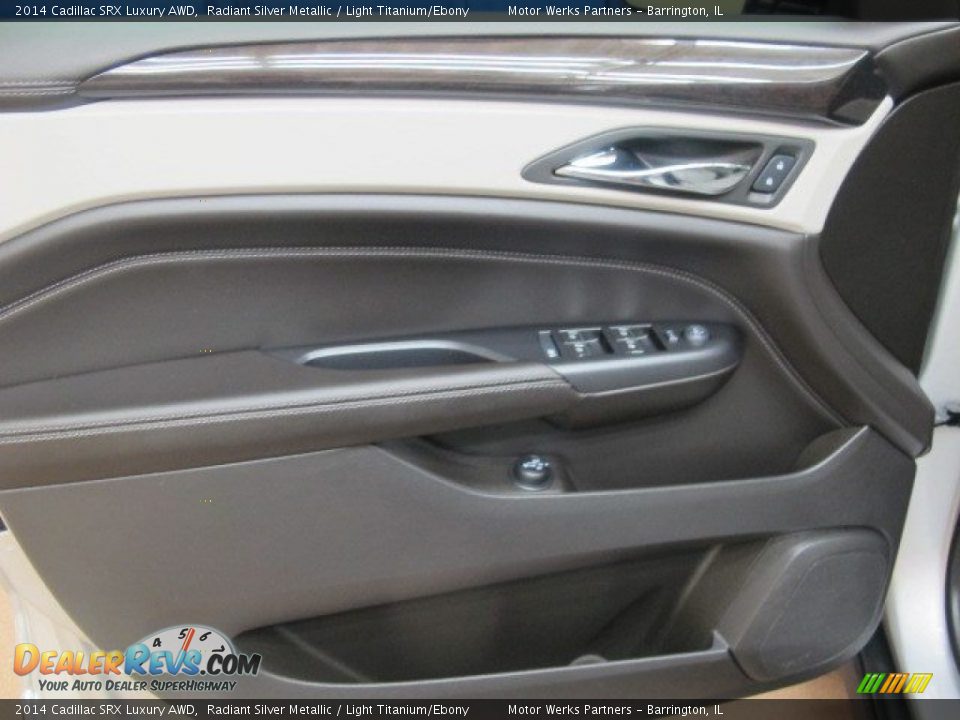 2014 Cadillac SRX Luxury AWD Radiant Silver Metallic / Light Titanium/Ebony Photo #26