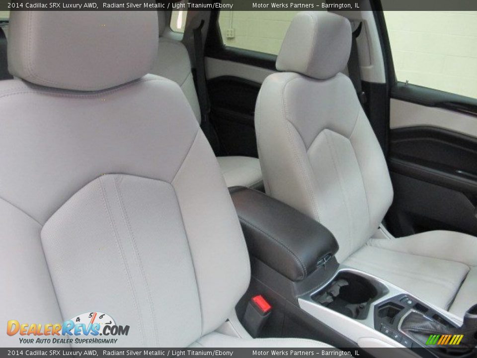 2014 Cadillac SRX Luxury AWD Radiant Silver Metallic / Light Titanium/Ebony Photo #30