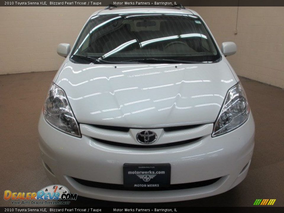 2010 Toyota Sienna XLE Blizzard Pearl Tricoat / Taupe Photo #2