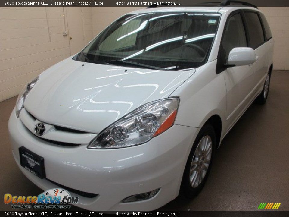 2010 Toyota Sienna XLE Blizzard Pearl Tricoat / Taupe Photo #3