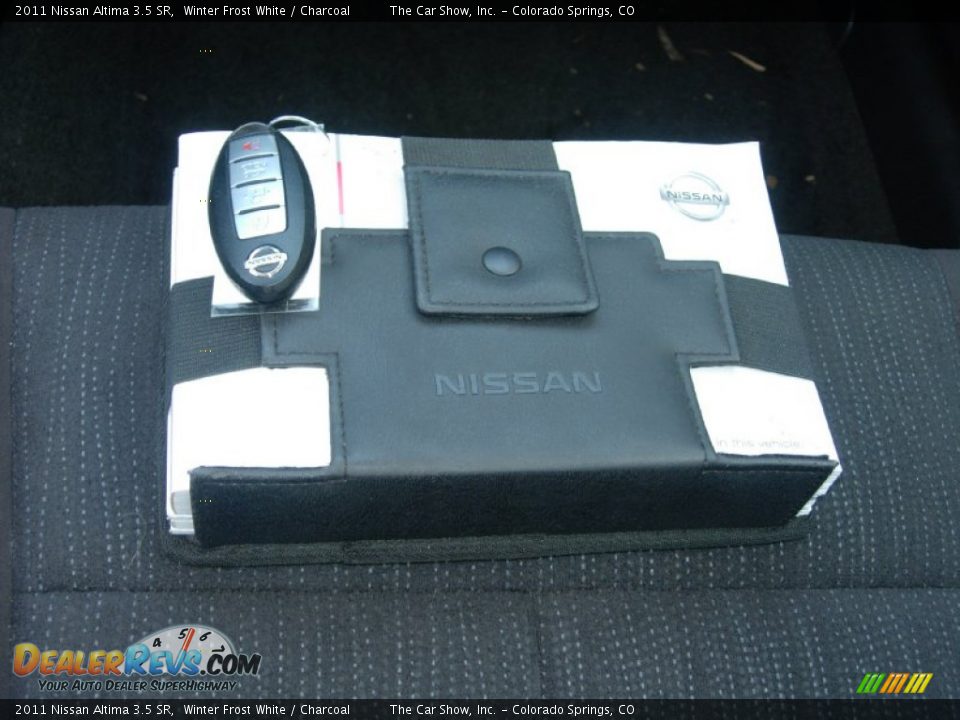 2011 Nissan Altima 3.5 SR Winter Frost White / Charcoal Photo #19