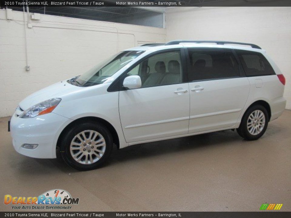 2010 Toyota Sienna XLE Blizzard Pearl Tricoat / Taupe Photo #4