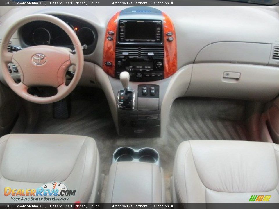 2010 Toyota Sienna XLE Blizzard Pearl Tricoat / Taupe Photo #14