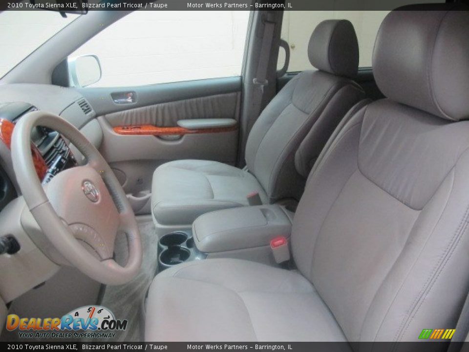 2010 Toyota Sienna XLE Blizzard Pearl Tricoat / Taupe Photo #19