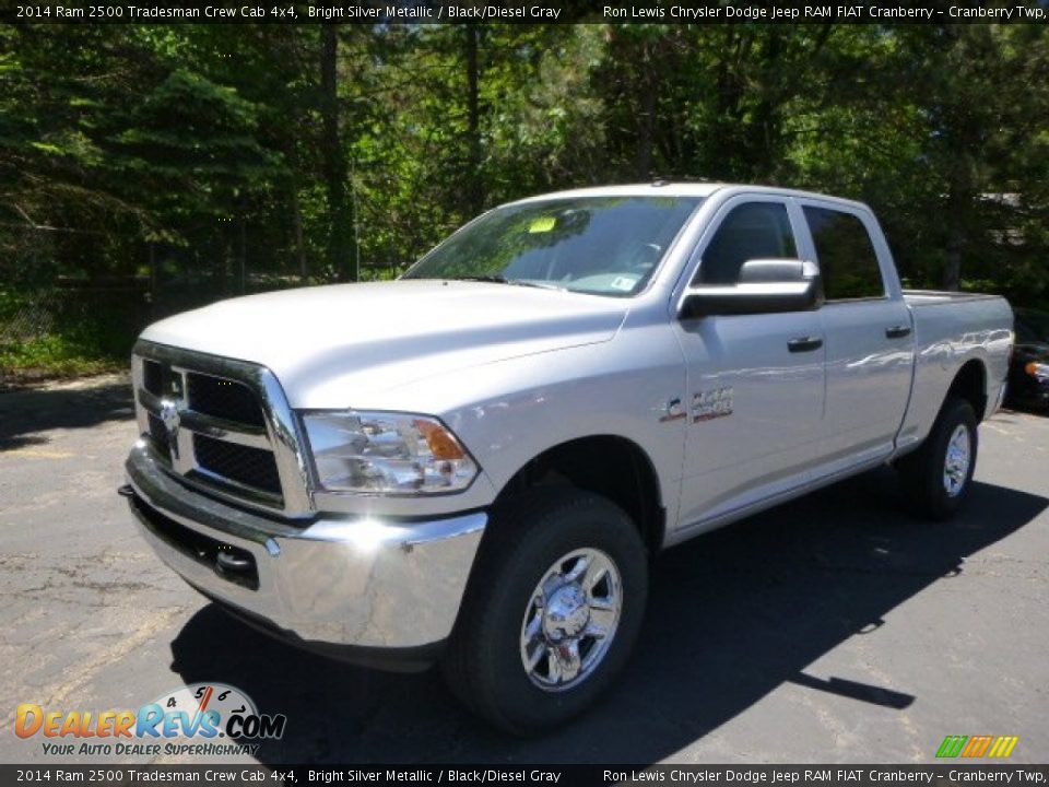 2014 Ram 2500 Tradesman Crew Cab 4x4 Bright Silver Metallic / Black/Diesel Gray Photo #2