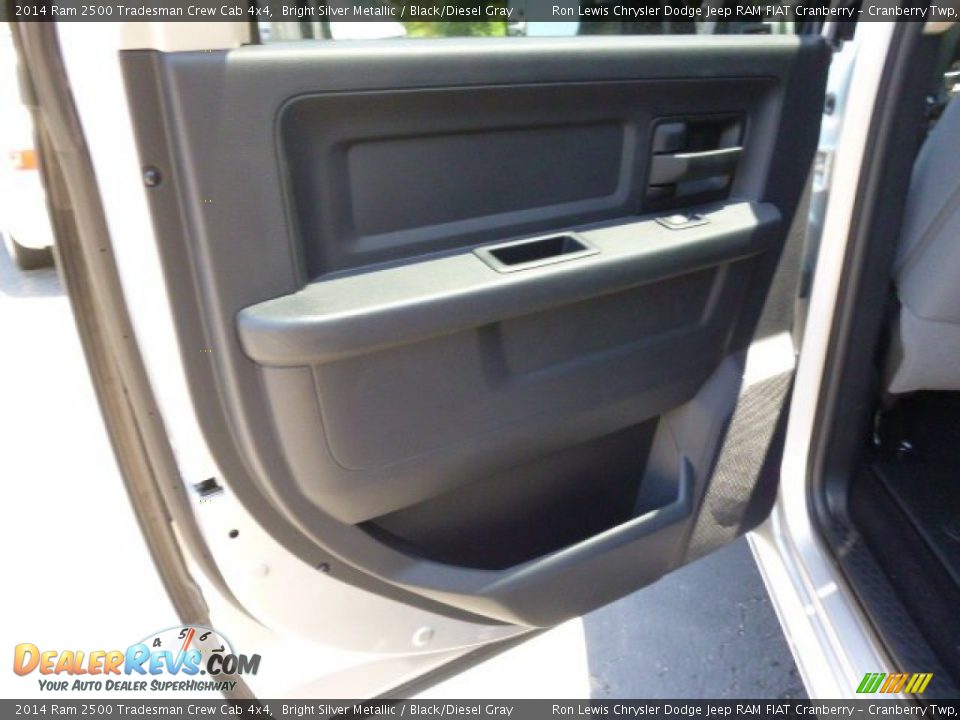 2014 Ram 2500 Tradesman Crew Cab 4x4 Bright Silver Metallic / Black/Diesel Gray Photo #13