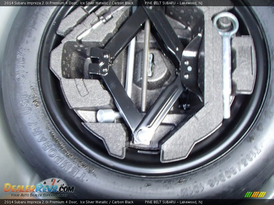 2014 Subaru Impreza 2.0i Premium 4 Door Ice Silver Metallic / Carbon Black Photo #9