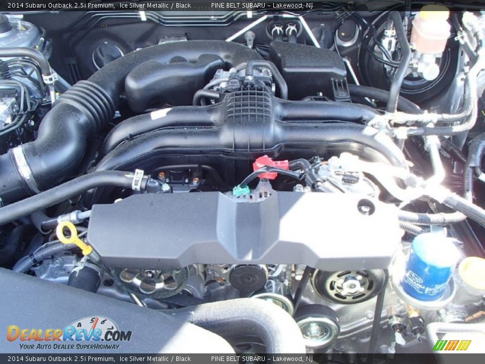 2014 Subaru Outback 2.5i Premium Ice Silver Metallic / Black Photo #9