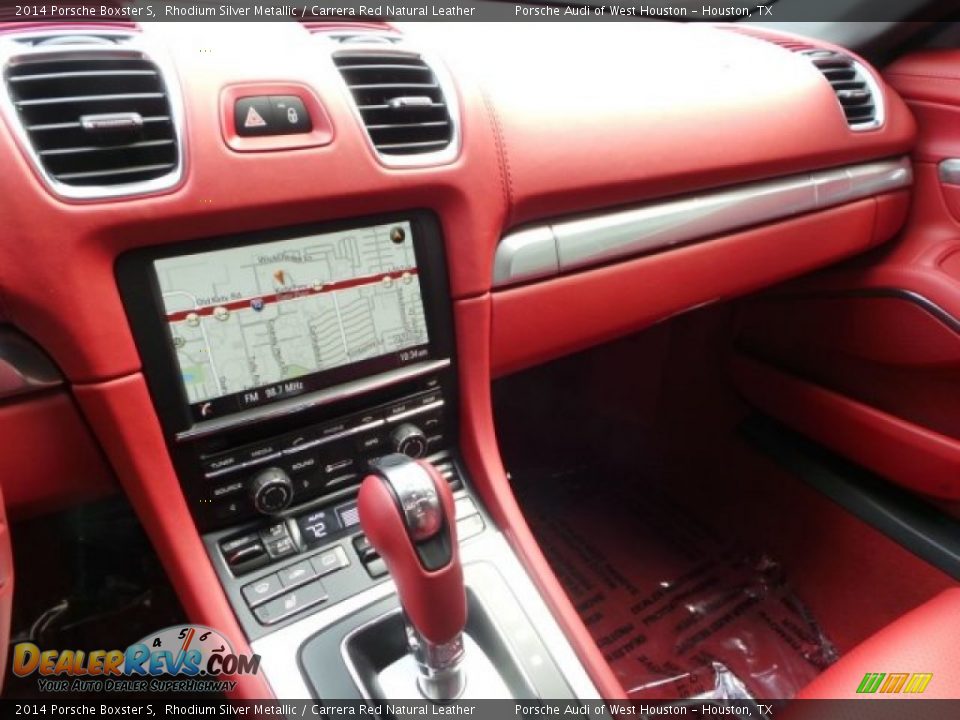 Dashboard of 2014 Porsche Boxster S Photo #14