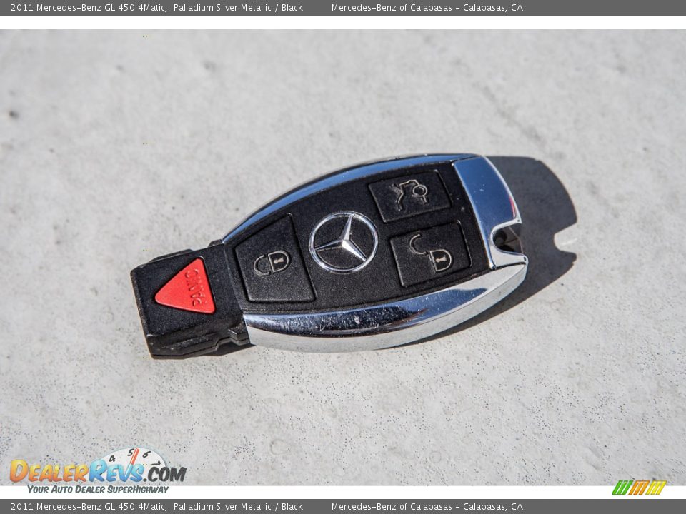 2011 Mercedes-Benz GL 450 4Matic Palladium Silver Metallic / Black Photo #11