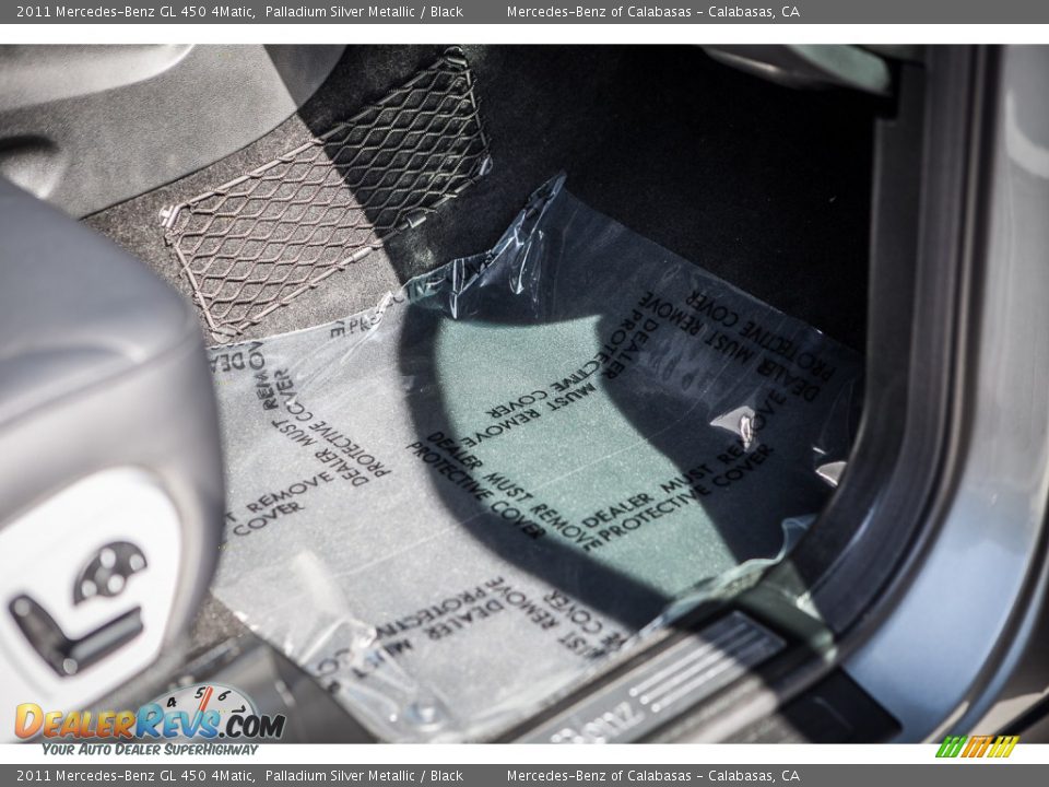 2011 Mercedes-Benz GL 450 4Matic Palladium Silver Metallic / Black Photo #24