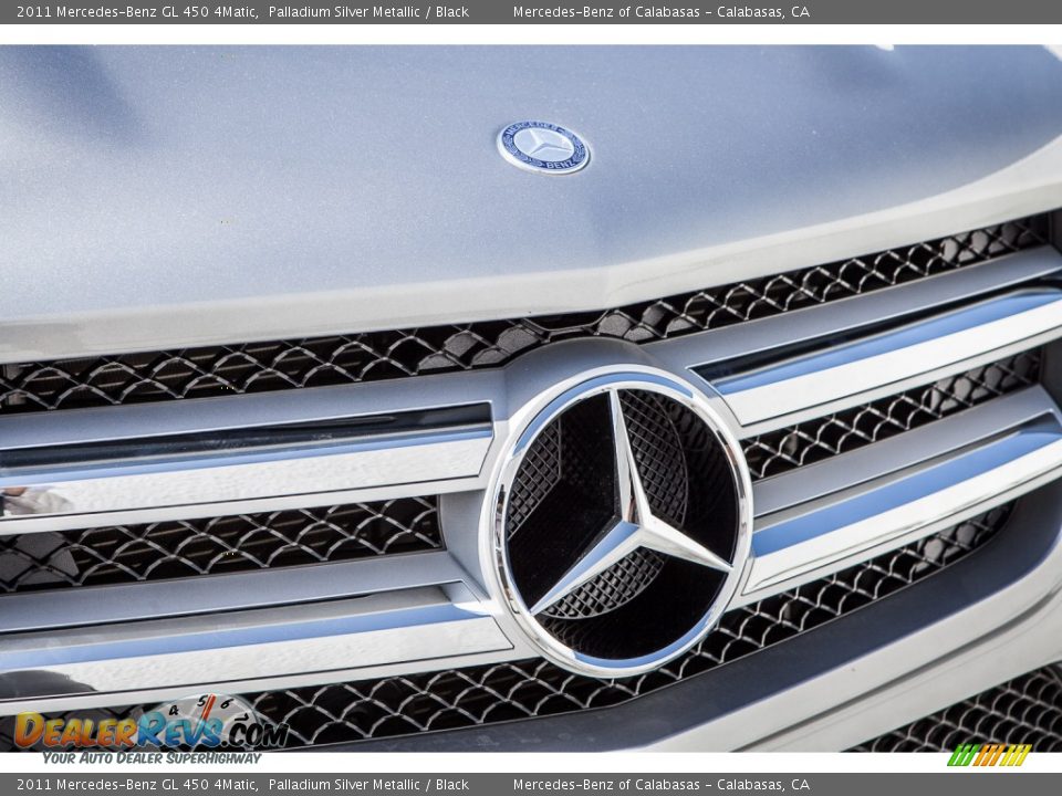 2011 Mercedes-Benz GL 450 4Matic Palladium Silver Metallic / Black Photo #28