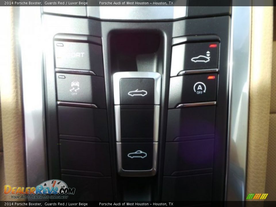 Controls of 2014 Porsche Boxster  Photo #20