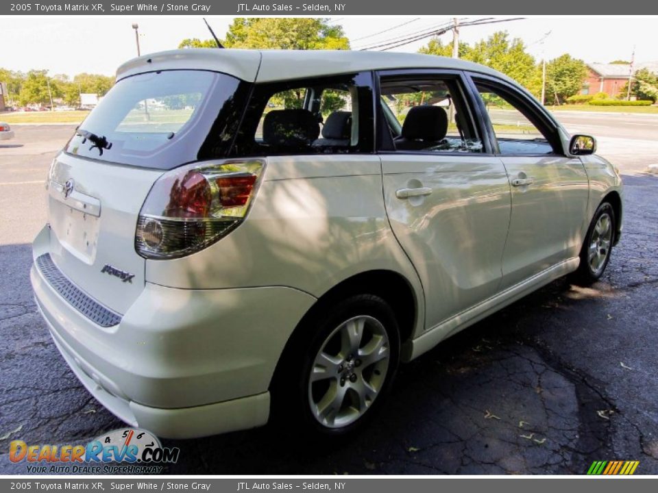 2005 Toyota Matrix XR Super White / Stone Gray Photo #6