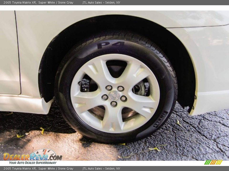 2005 Toyota Matrix XR Super White / Stone Gray Photo #9
