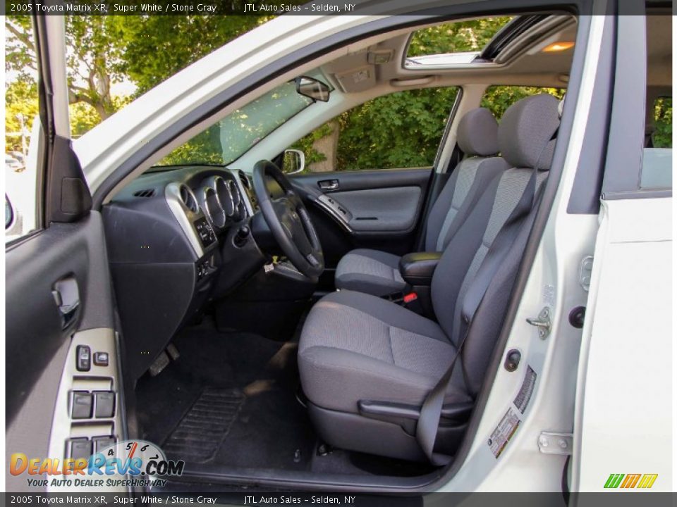 2005 Toyota Matrix XR Super White / Stone Gray Photo #12
