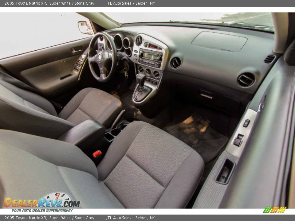 2005 Toyota Matrix XR Super White / Stone Gray Photo #15