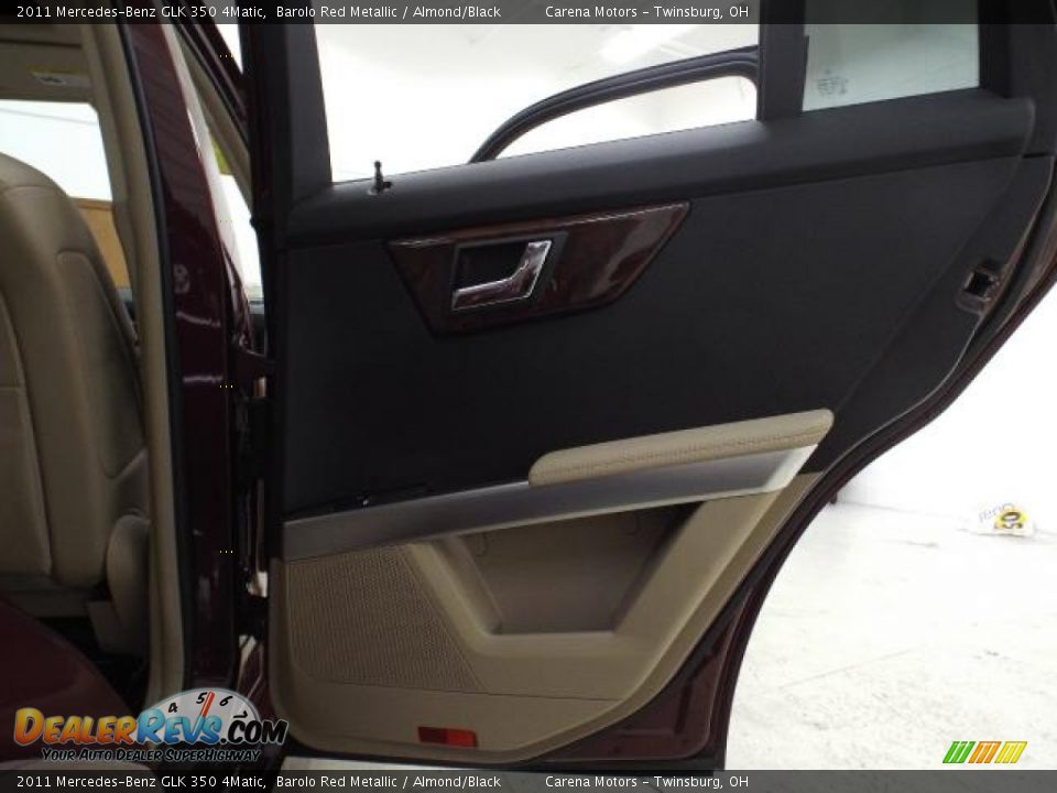 2011 Mercedes-Benz GLK 350 4Matic Barolo Red Metallic / Almond/Black Photo #23