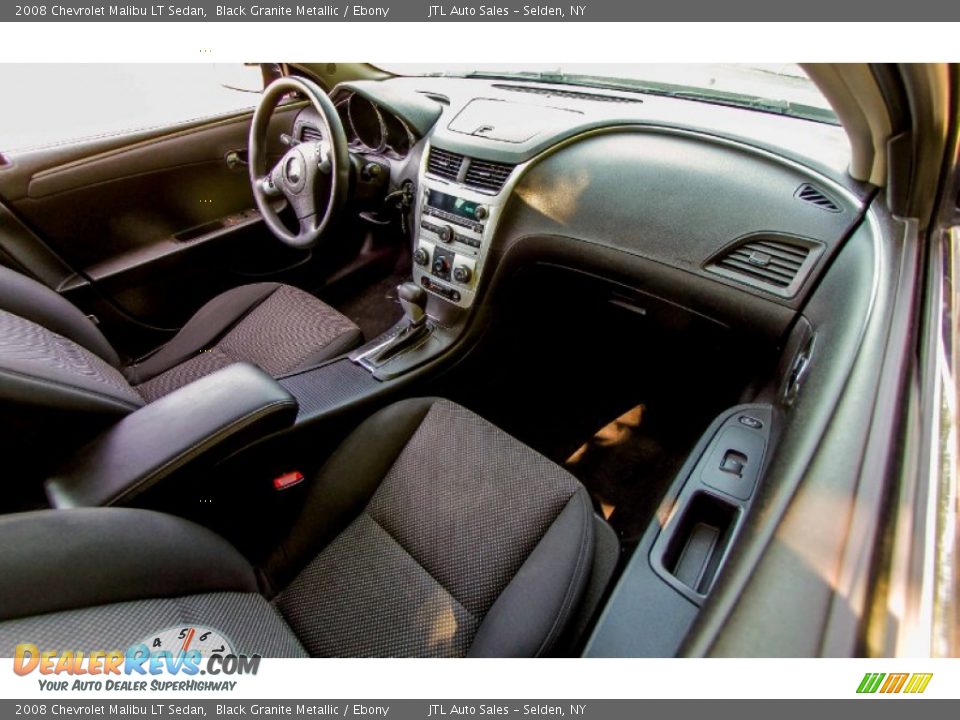 Front Seat of 2008 Chevrolet Malibu LT Sedan Photo #15