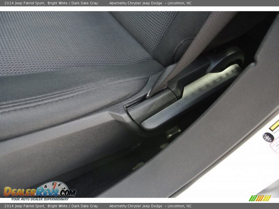 2014 Jeep Patriot Sport Bright White / Dark Slate Gray Photo #9