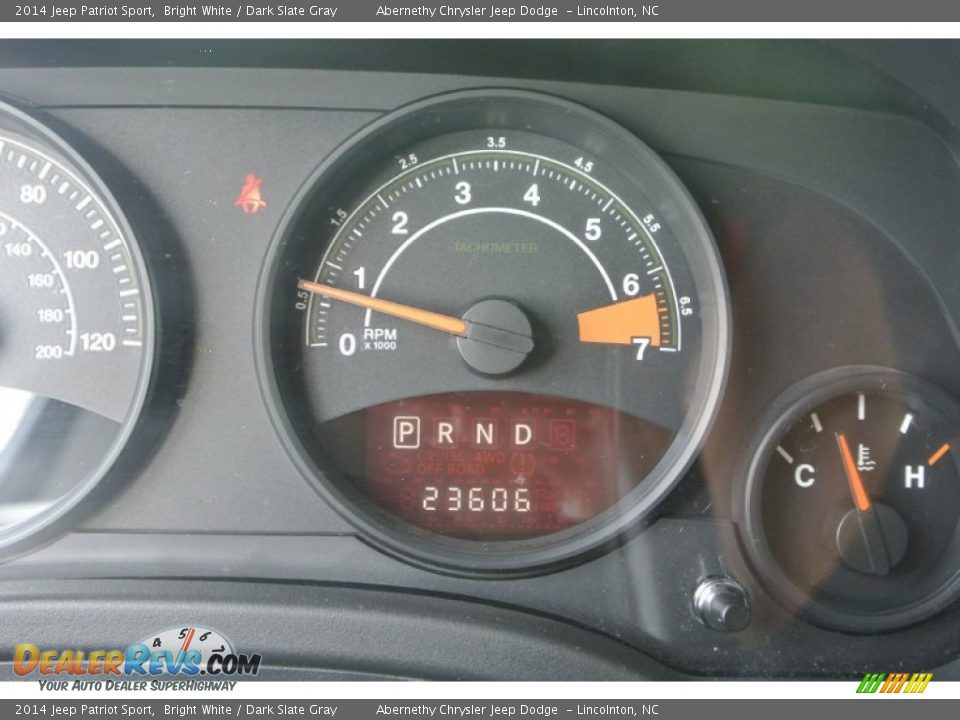 2014 Jeep Patriot Sport Bright White / Dark Slate Gray Photo #15