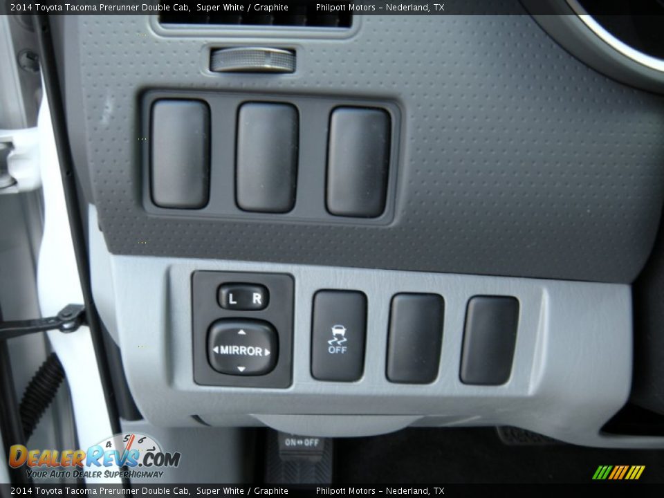 2014 Toyota Tacoma Prerunner Double Cab Super White / Graphite Photo #32