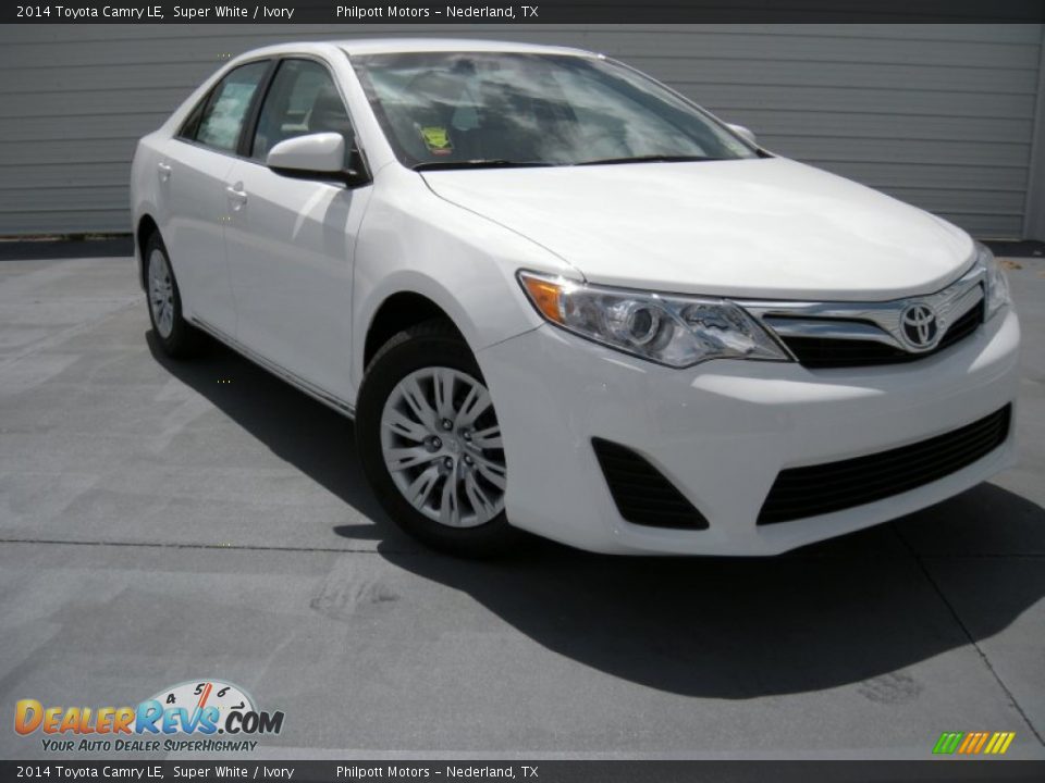 2014 Toyota Camry LE Super White / Ivory Photo #2