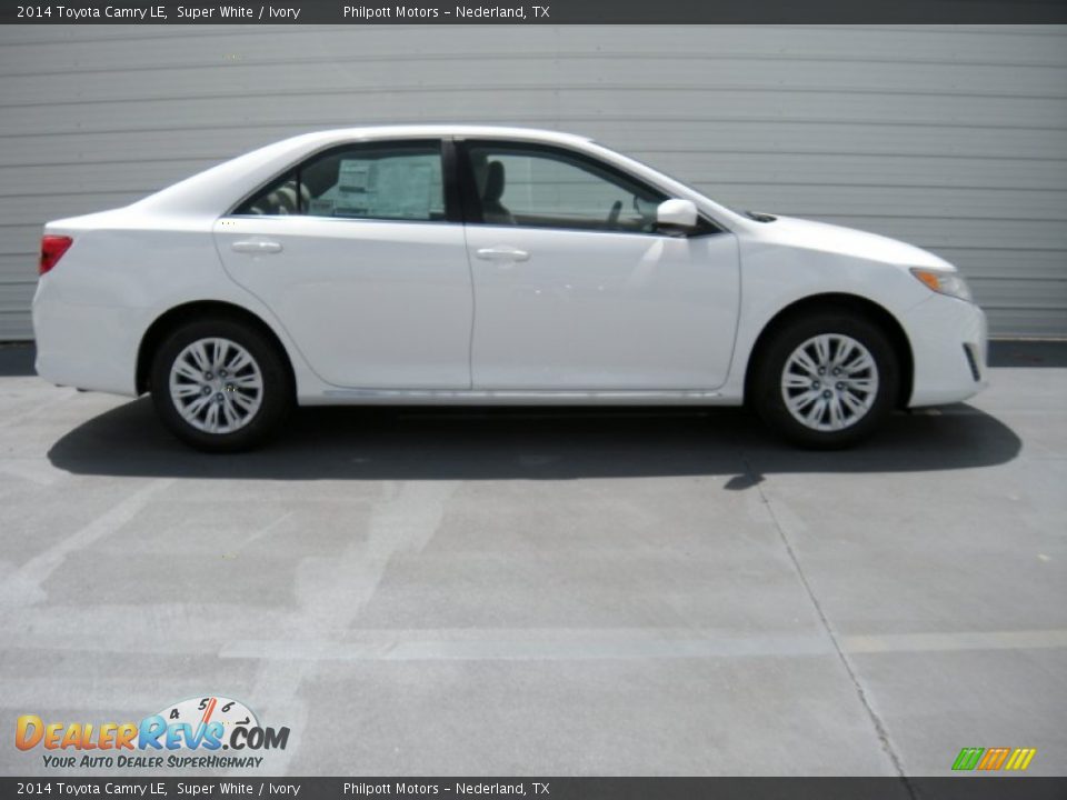 2014 Toyota Camry LE Super White / Ivory Photo #3