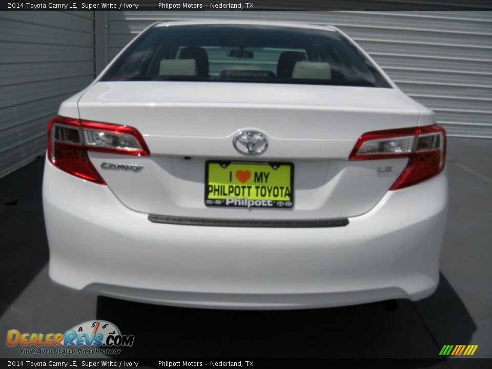 2014 Toyota Camry LE Super White / Ivory Photo #5