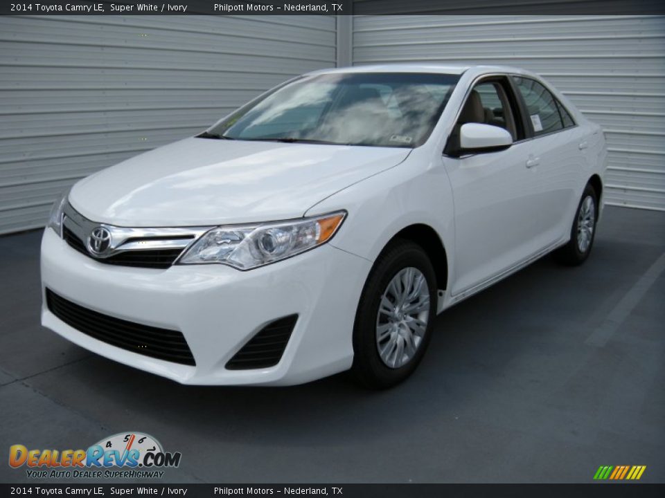 2014 Toyota Camry LE Super White / Ivory Photo #7