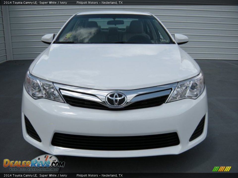 2014 Toyota Camry LE Super White / Ivory Photo #8