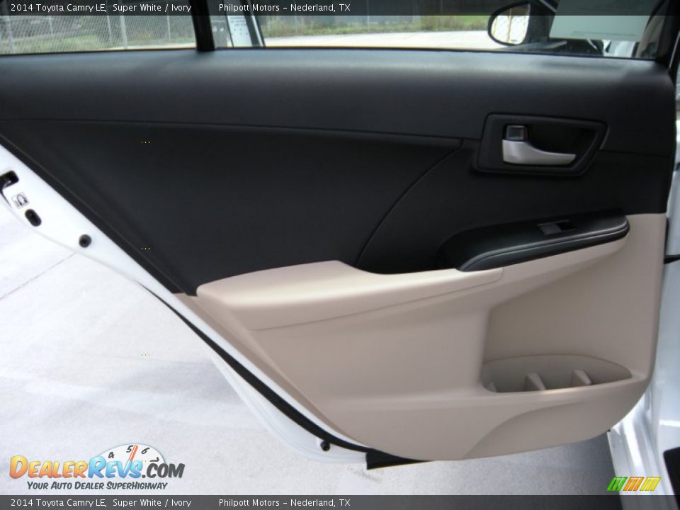 2014 Toyota Camry LE Super White / Ivory Photo #19