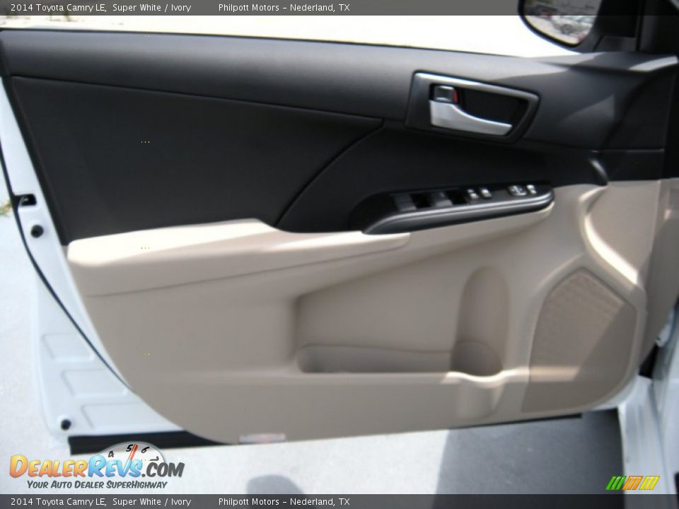 2014 Toyota Camry LE Super White / Ivory Photo #21