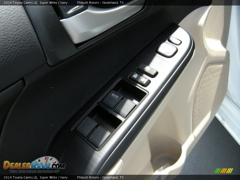 2014 Toyota Camry LE Super White / Ivory Photo #22